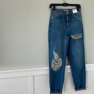 NWT Topshop Mom Jean distressed size 26